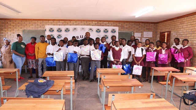 Mayor Cllr Tsheko Musolwa Handed Over The School Uniform To The Calais High School Learners